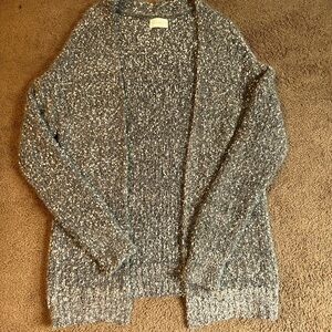 NWOT Mia & Tess- Cardigan​​​​​​​​​